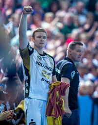 Aron Palmarsson f�hrte im ersten Durchgang Regie, hatte fr�h Feierabend, konnte sich auf der Bank aber �ber die Leistung seiner Mannschaftskameraden freuen.