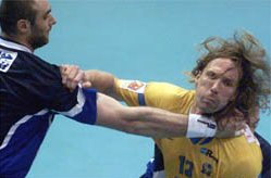 Olsson wird von Perunicic gestoppt