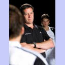 Alfred Gislason vor Hendrik Pekeler.