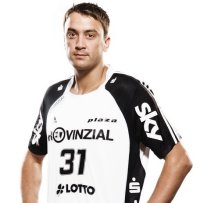 Momir Ilic: "Dieser Wechsel nach Kiel ist eine ganz neue Stufe für mich, jede einzelne Partie im "Zebra-Dress" ein großer Traum." Momir Ilic: "Dieser Wechsel nach Kiel ist eine ganz neue Stufe für mich, jede einzelne Partie im "Zebra-Dress" ein großer Traum."