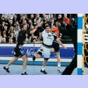 Karabatic wird attackiert.