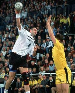 Nenad Perunicic in action. Nenad Perunicic in action.
