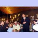 EHF-Pokal-Finale 2002, R�ckspiel: Empfang am Vereinsheim - Ansprache von OB Gansel.