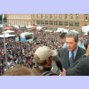 Meisterfeier 2002: Der Meistermacher mit der Schale.