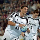 Adrian beim Siebenmeter.