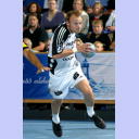 Henrik Lundstr�m zieht energisch auf das gegnerische Tor.