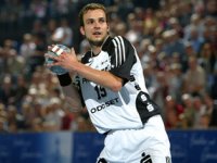 Viktor Szilagyi in action.