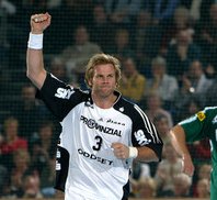 Per Thomas Linders in action. Per Thomas Linders in action.