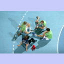 Gemeinsames Auslaufen und Ausdehnen der Kontrahenten nach dem Spiel: Im Uhrzeigersinn Flensburgs Beutler (blau) und Kiels Linders, Lundstr�m sowie Andersson.