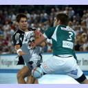 Nikola Karabatic wird attackiert.