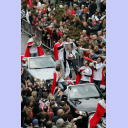 Autokorso zum Rathaus.