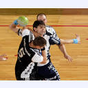 Alen Muratovic wird gestoppt.