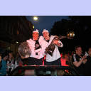 Autokorso zum Rathaus.