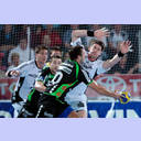 Daniel Kubes verteidigt gegen Sergo Datukashvili.