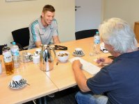 Niclas Ekberg im Gespr�ch mit den Kieler Nachrichten.