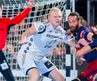 Patrick Wiencek in action.