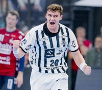 Lukas Laube in action.